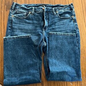 Women’s Silver capris